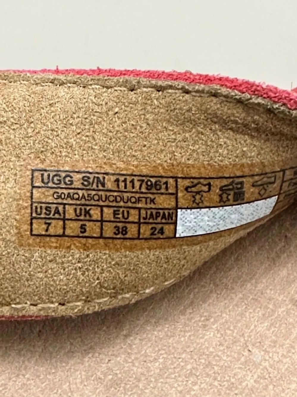 UGG April Platform Espadrille Sandals Coral Pink Suede Buckle Sz 7